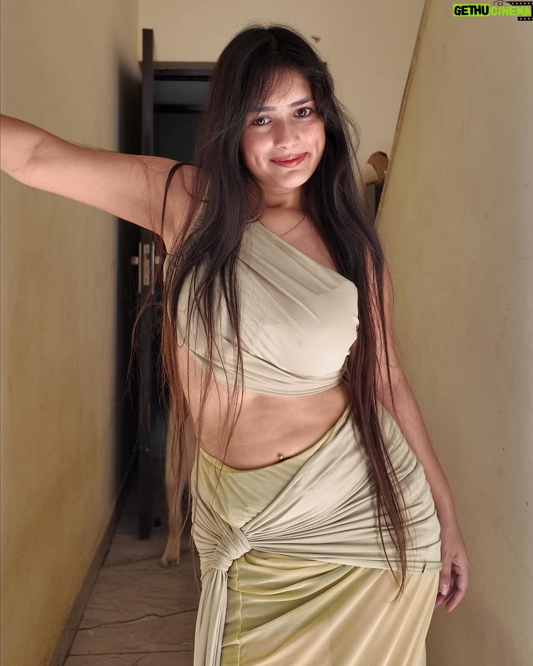 Khushi Maheshwari - 30.4K Likes - Birthday Special🐉