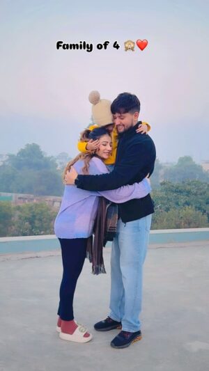 Khushi Punjaban Instagram - New member coming soon 🙈❤️
@vvkchoudharyy @raja_choudhary04
Sweater :- @tees_nd_more
#vkcouple04