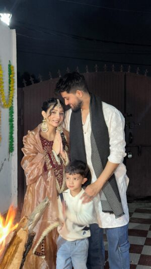 Khushi Punjaban Instagram - About last night | lohri celebration ❤️
@vvkchoudharyy
Suit :- @shivv_creations
#vkcouple04