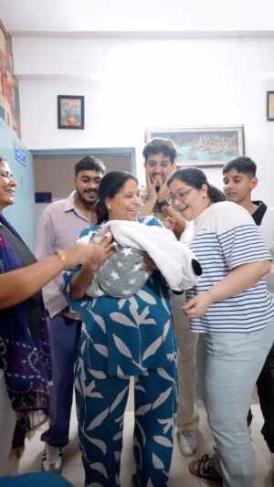 Khushi Punjaban Instagram - Kisi ki Nazar Na Lage 🧿🥰
#babyboy #babygirl #khushivivek #newborn #touchwood