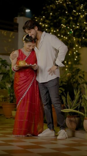 Khushi Punjaban Instagram - Happy Karva Chauth ❤️ #karvachauth #vkfam
Saree :- @ruhaniyat_06