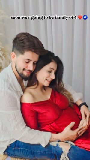 Khushi Punjaban Instagram - can't wait to see new member ❤️ best moment by @birthmoment.in
#vkcouple04♥️