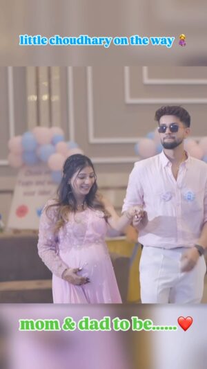 Khushi Punjaban Instagram - r u single or married???❤️
outfit :- @vasevine
#vkcouple04