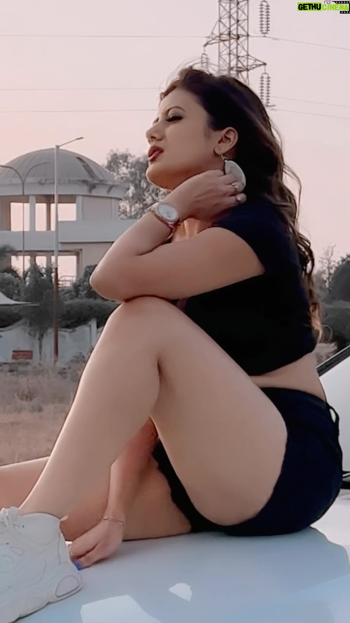 Khwahish Gal - 480.8K Likes - Behind the scene 📸 @khwahish_gal 
.
.
.
.
.
#reels #reelitfeelit #insta #couple #featured #khwahish_gal