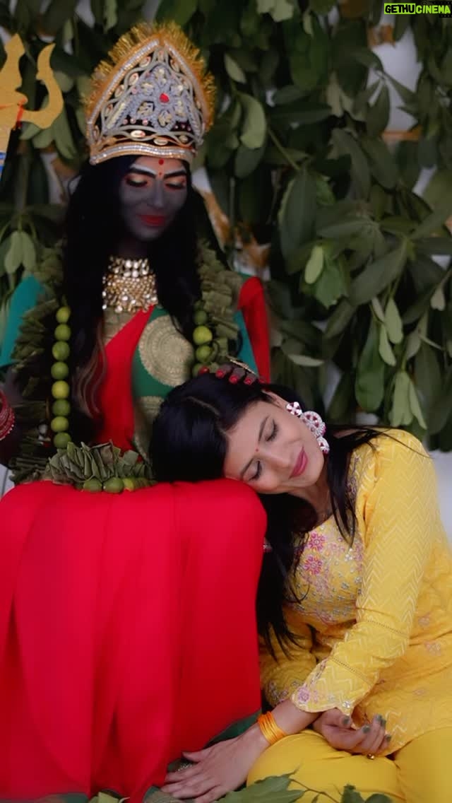 Khwahish Gal - 1.9 Million Likes - माँ का आशीर्वाद 🙏🏻❤️ @khwahish_gal 
.
.
.
.
#reels #reelitfeelit #insta #couple #featured #khwahish_gal