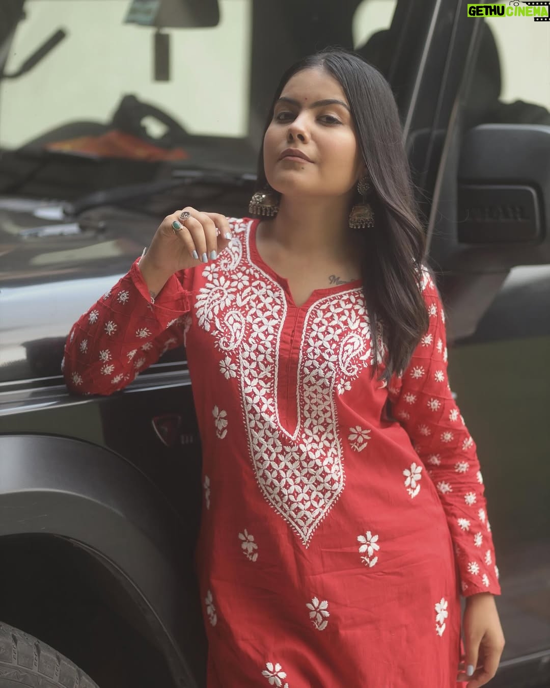 Khyati Sonigra - 90.1K Likes - 💌 
.
.
.
Click by - @mr_parthu_photographer 

#post #admirin #instafeed #instagram #instagood #instalike #instadaily