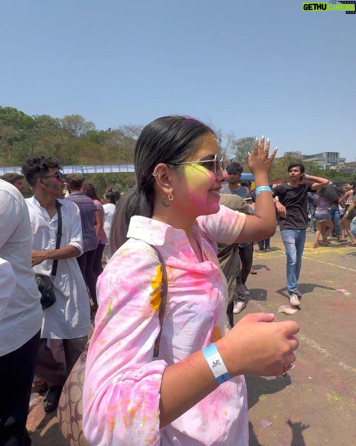 Khyati Sonigra - 74.6K Likes - Ameeri ka dusra naam holi ke din white kapde pehen kar jaana 😮‍💨 

Aapki holi kaisi gayi ?? 

#instagood #instafam #holi #mumbai #memories #instagram