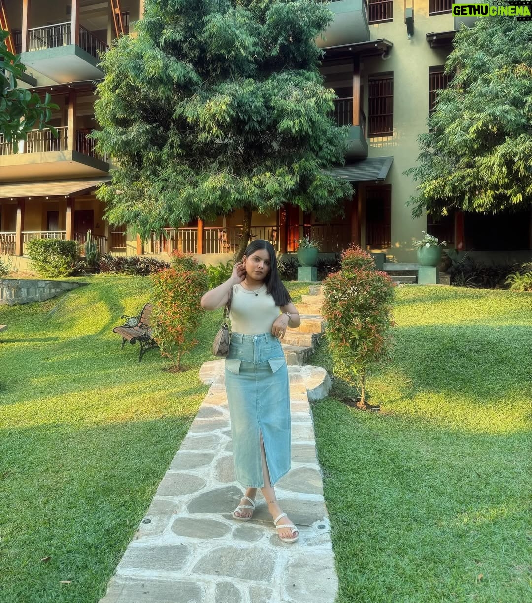 Khyati Sonigra - 44.2K Likes - Blues away ,💙 
.
.
Outfit - @foreverthestyle 
.
#instagood #instagram #instafam #famlove #post #3am