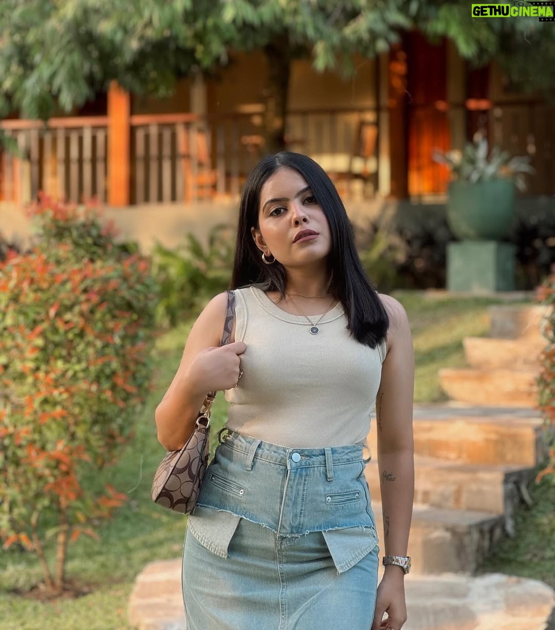 Khyati Sonigra - 44.2K Likes - Blues away ,💙 
.
.
Outfit - @foreverthestyle 
.
#instagood #instagram #instafam #famlove #post #3am