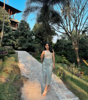 Khyati Sonigra Instagram - Blues away ,💙 
.
.
Outfit - @foreverthestyle 
.
#instagood #instagram #instafam #famlove #post #3am