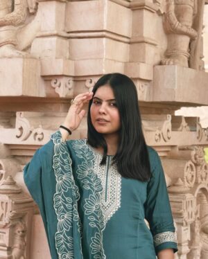 Khyati Sonigra Instagram - 🫶🏻🍂✨

#ujjain #post #newpost #instagram