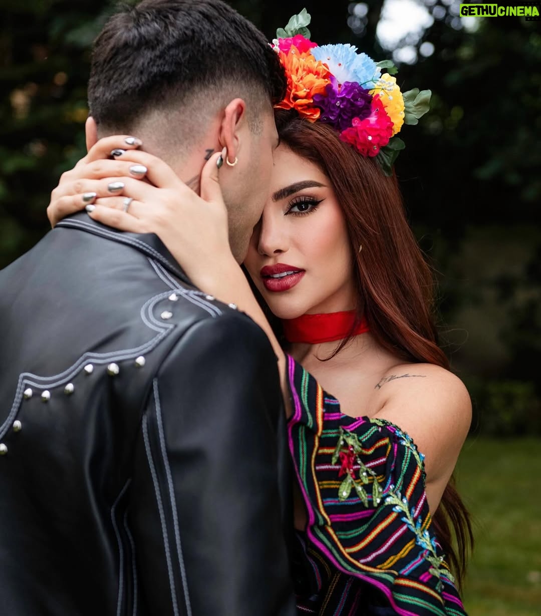 Kimberly Loaiza - 1.5 Million Likes - Somos Mexicanos 🇲🇽✨