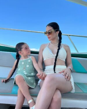 Kimberly Loaiza Instagram - Oficialmente hoy se cumplen los mejores 5 años de mi vida ✨ gracias Kima por hacerme mamá y enseñarme niveles de amor que no conocía, te amo con mi alma y juro que estaré para ti en las buenas y en la malas. HBD para la mujer de mi vida, para mi siempre serás la princesa más linda 🎂🥳