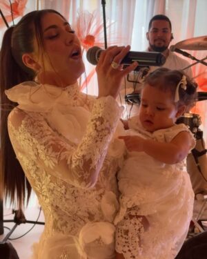 Kimberly Reyes Instagram - Bienvenida a esta familia de Fe Nicollette 🤍