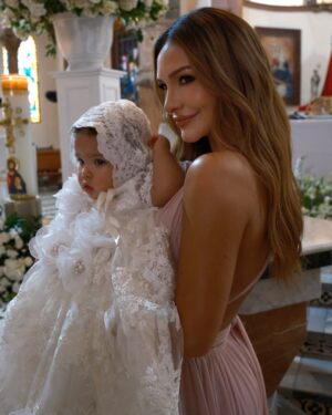Kimberly Reyes Instagram - Bienvenida a esta familia de Fe Nicollette 🤍