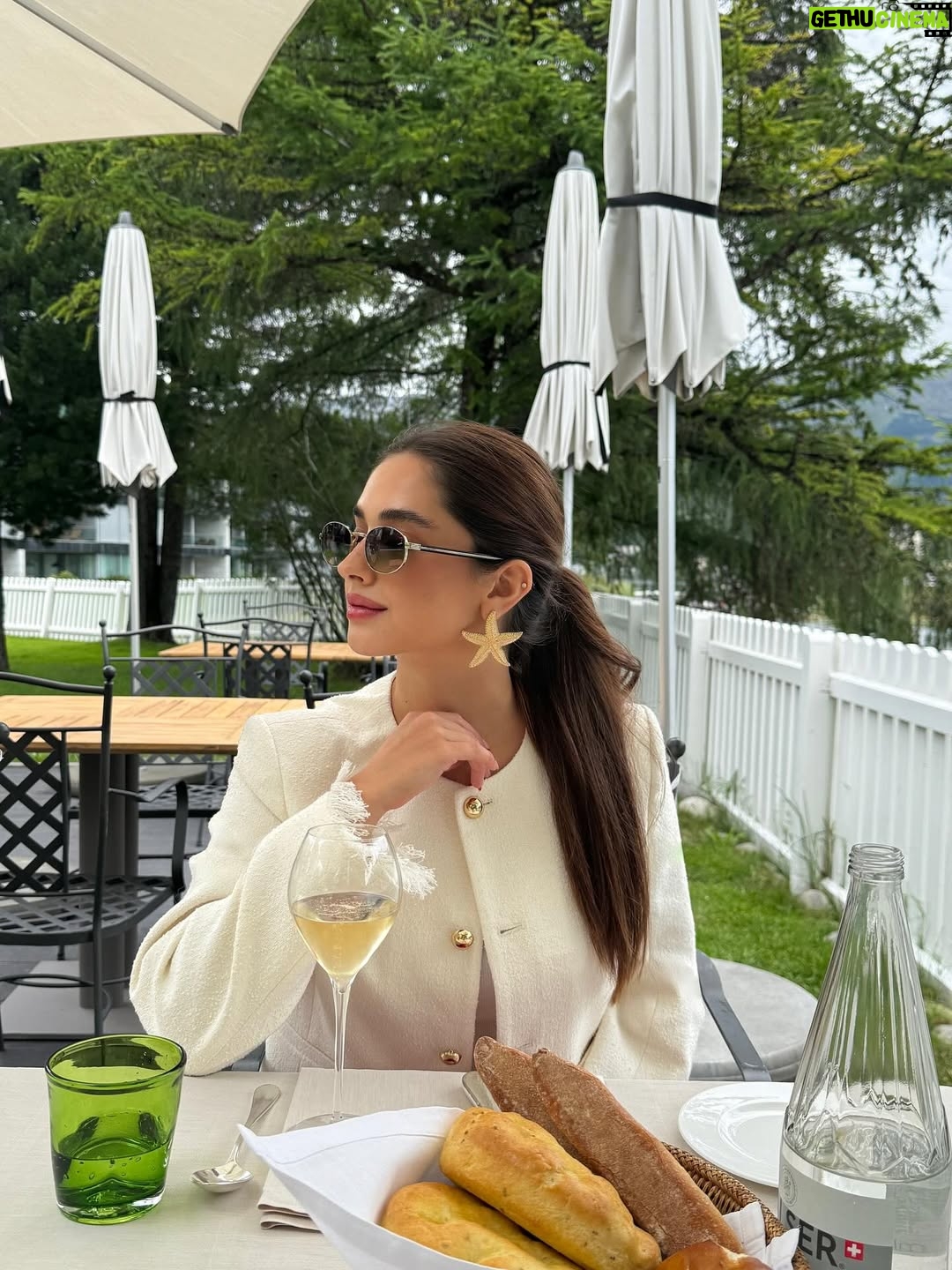 Kimia Hosseini - 42.9K Likes - Switzerland you felt like a dream I never wanted to leave.
every detail is still glowing in my heart.
