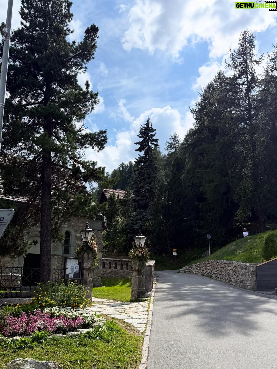 Kimia Hosseini - 42.9K Likes - Switzerland you felt like a dream I never wanted to leave.
every detail is still glowing in my heart.