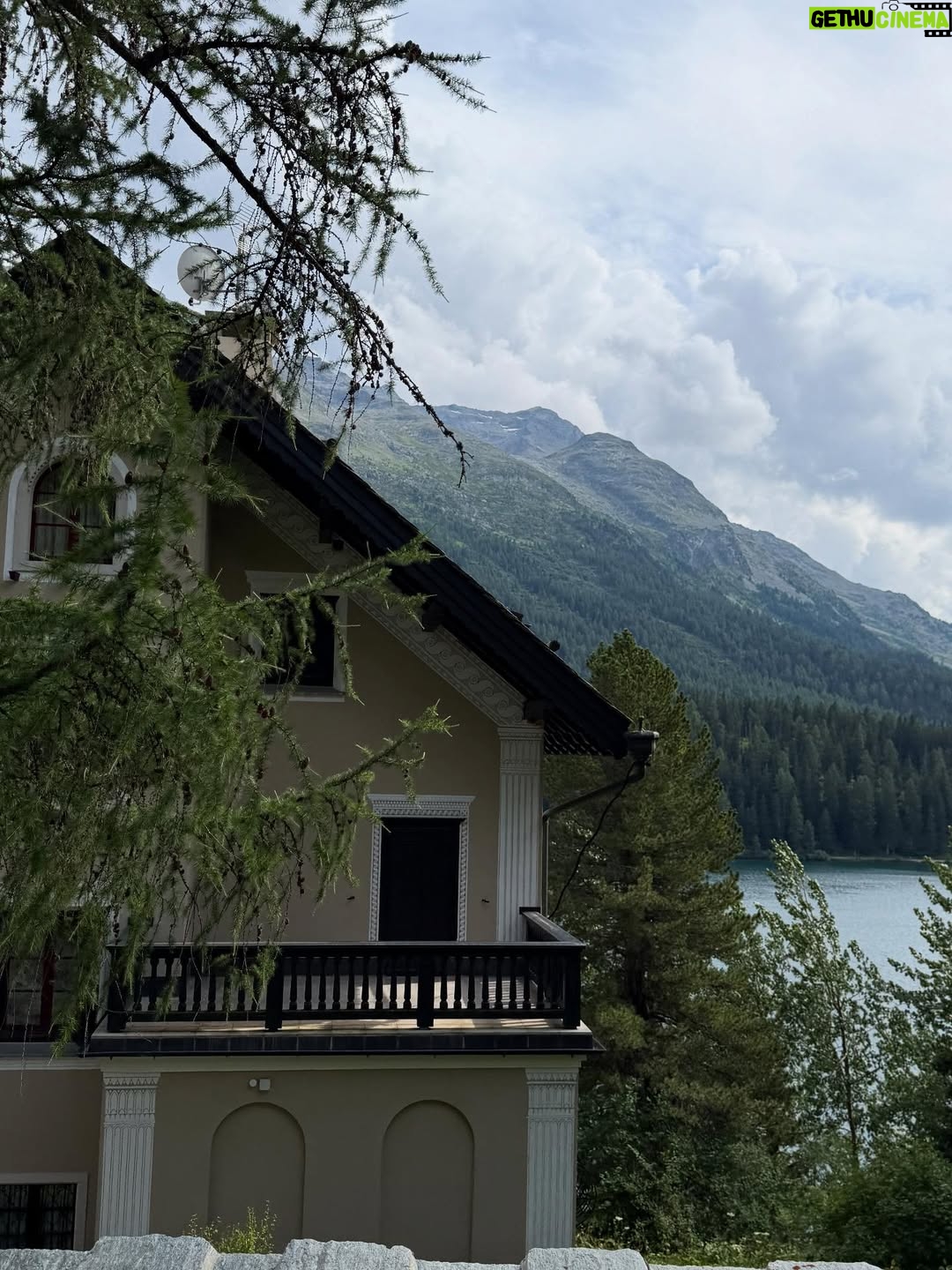 Kimia Hosseini - 42.9K Likes - Switzerland you felt like a dream I never wanted to leave.
every detail is still glowing in my heart.