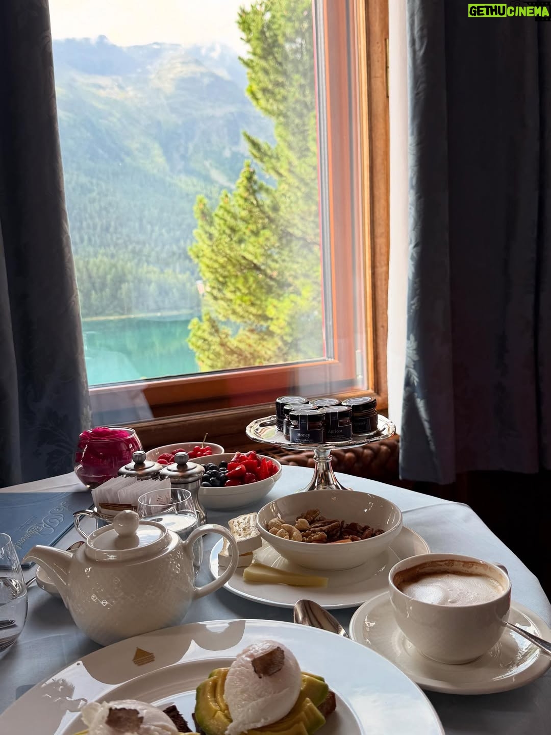 Kimia Hosseini - 42.9K Likes - Switzerland you felt like a dream I never wanted to leave.
every detail is still glowing in my heart.