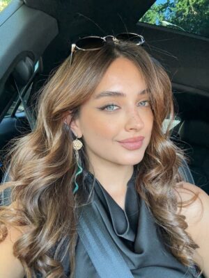 Kimia Hosseini Instagram - 💙 🤳✨