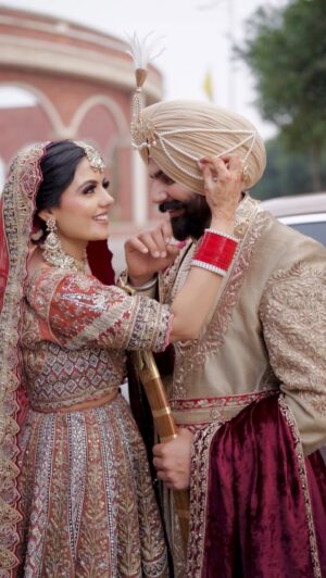 Kirat Randhawa Instagram - This Time In Rolls Royce ✨
Makeup @nishaarora_mua
Outfit @seobridalstudio_official
Rolls Royce @royallimos1 l
