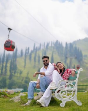 Kirat Randhawa Instagram - Making Memories with Fam is my favourite thing to do🪷