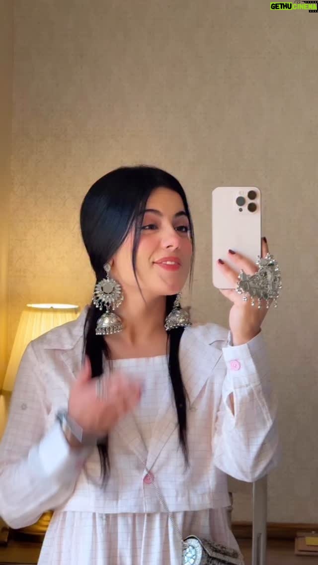 Kirat Randhawa - 93.5K Likes - 