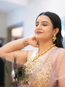 Actress Kirti Mehra HD Photos and Wallpapers August 2025