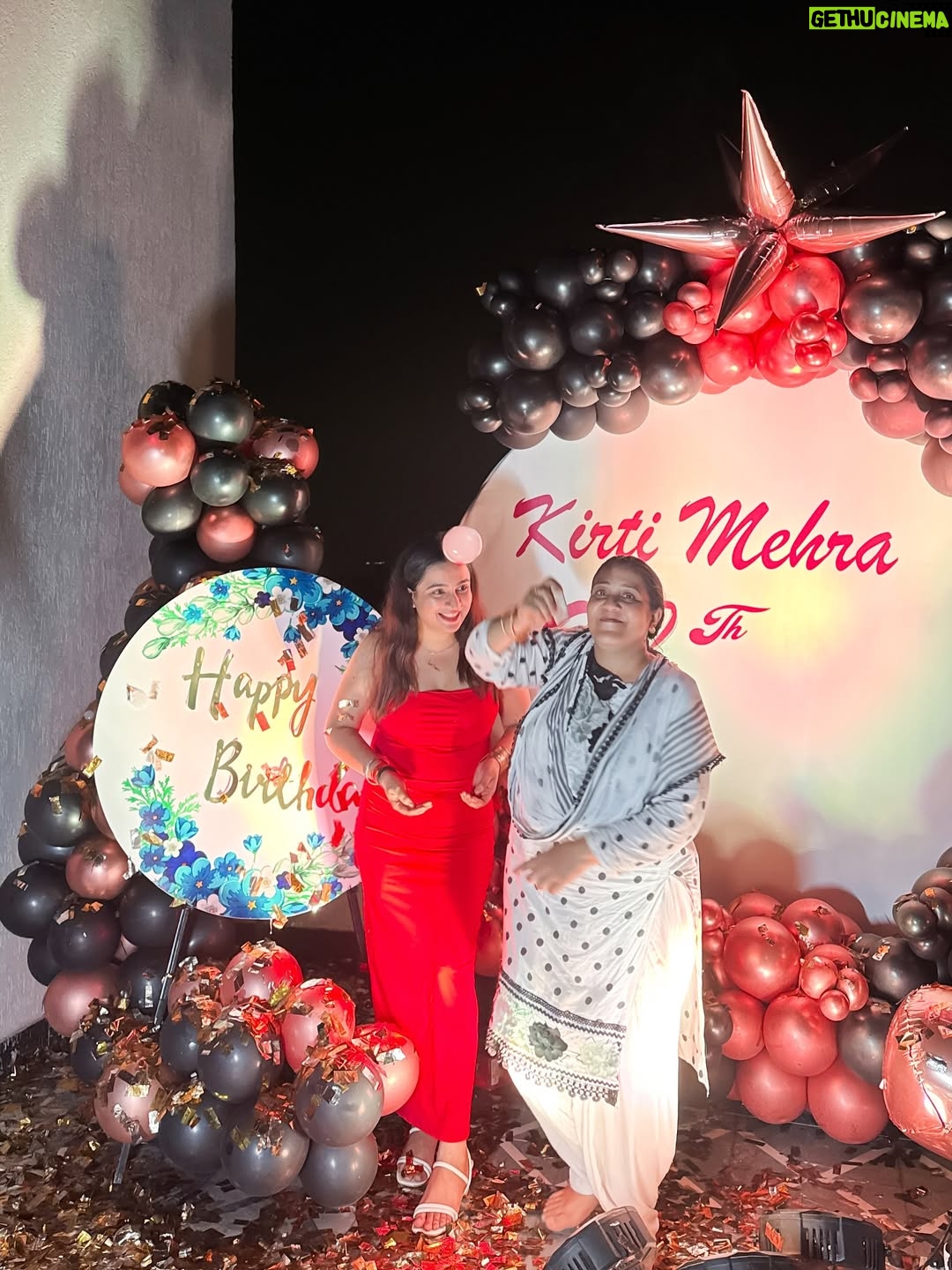 Kirti Mehra - 243.8K Likes - Grateful for the love, the laughter, and the people who truly know my heart. Thank you for reminding me what really matters❤️and this time SPECIAL THANKS TO MY KIRTIANS🧿I may never be able to return the love you guys have given me, but please know, I feel it deeply, and I’ll carry it always. I LOVE YOU GUYS A LOT❤️🥹 #kirtimehra
Decoration - @arora_event_decoration