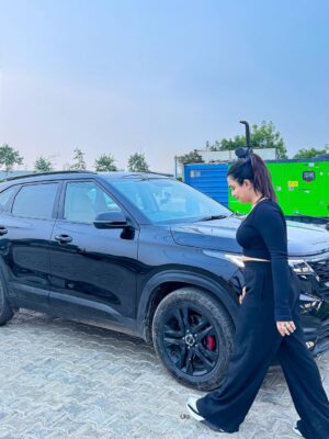 Kirti Mehra Instagram - 90 secs of this song🔥 #kirtimehra