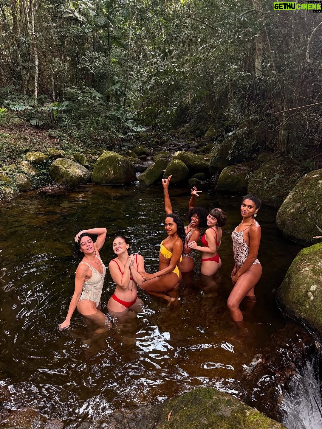Klara Castanho - 198.8K Likes - feliz! ◡̈