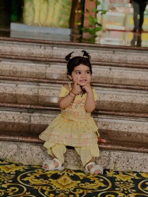 Komal Gugnani Instagram - #Collaboration with @FirstcryIndia
🪔”Diwali is a time for new beginnings and endless possibilities . ♥️Let this Diwali mark the beginning of new chapters of growth, love, and success in your life🕯️
 FirstCry is always my first choice for INAYA🌸 As  it offers both elegance and comfort so she can celebrate with ease.😍
So, why wait go and shop on FIRSTCRY. Use my code ( KomGuDW25 ) and get 50% off on fashion and 42% off on everything else.

#firstcrywalidiwali25 #firstcrywalidiwali #firstcryindia #firstcry #FussNowAtFirstcry #firstcryfashion #kidsfashion @firstcryindia