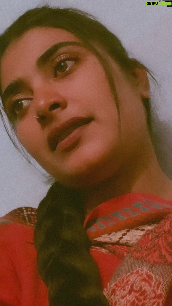 Komal Kashyap - 93.5K Likes - 💔🖤👆