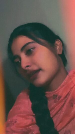 Komal Kashyap Instagram - 🖤😭#🥀