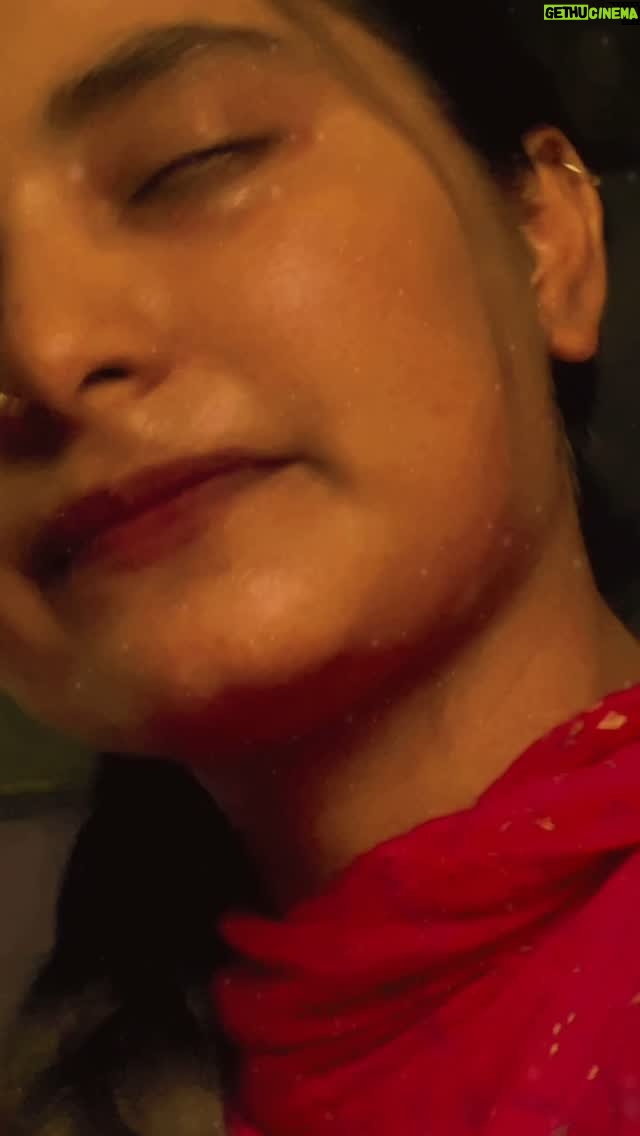 Komal Kashyap - 56.5K Likes - 😭💔