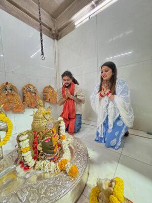 Komal Saklani Instagram - Har Har Mahadev šļøšš»
Shiv Shambhu š
#happysawan #monday #vibes