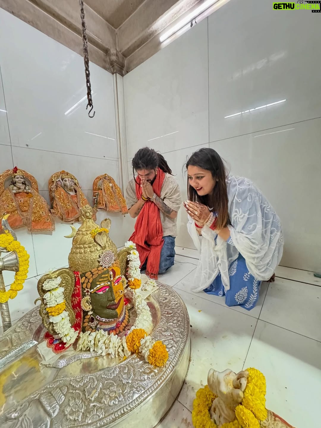 Komal Saklani - 418.5K Likes - Har Har Mahadev 🕉️🙏🏻
Shiv Shambhu 💕

#happysawan #monday #vibes