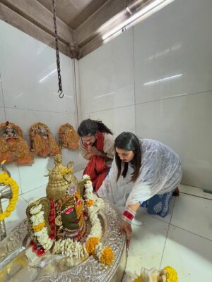 Komal Saklani Instagram - Har Har Mahadev šļøšš»
Shiv Shambhu š
#happysawan #monday #vibes