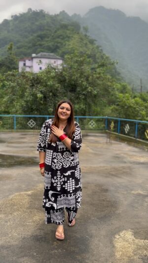 Komal Saklani Instagram - š¤š
#komalsaklani #home #village #reels