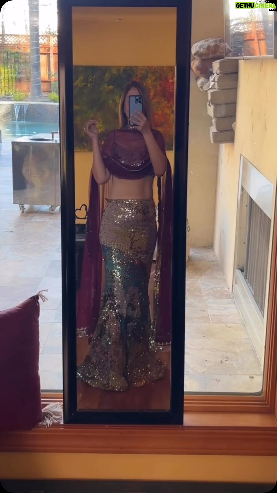 Komal Sodhi - 1.2K Likes - Fish cut does  not suit me .. 
it’s cute might delete later…