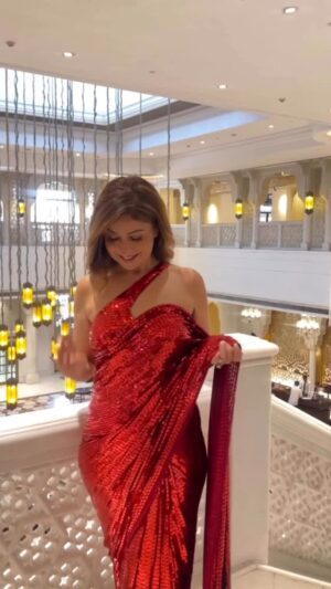 Komal Sodhi Instagram - Come and check the best by MM ❤️