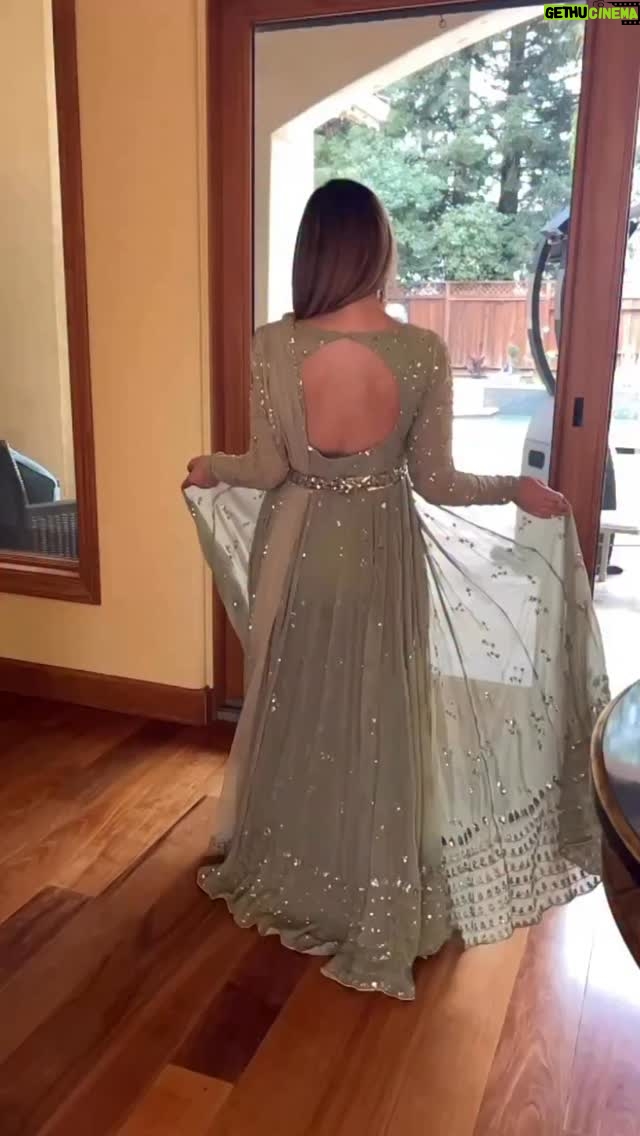 Komal Sodhi - 1K Likes - 