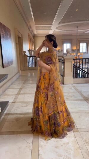 Komal Sodhi Instagram - Simply Obsessed ❤️😍🩷