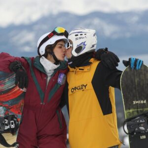 Korina Rivadeneira Instagram - Un viaje soñado 🤍
Ya les he contado lo hermoso que ha sido este viaje. Enamorada de argentina 🇦🇷 en especial Bariloche.
Enamorada del 🏂 a pesar de los golpes 😅
¡Viajen en pareja!,
Viajen mucho,
Conozcan lo que puedan.
¡Que ganas de terminar d e conocer el Perú!. Tengo en la mira a oxapampa… mis lugares favoritos hasta ahora de Perú 🇵🇪 la selva (Tarapoto, chachapoyas), Máncora, Cusco, Arequipa. Recomiéndenme lugares.