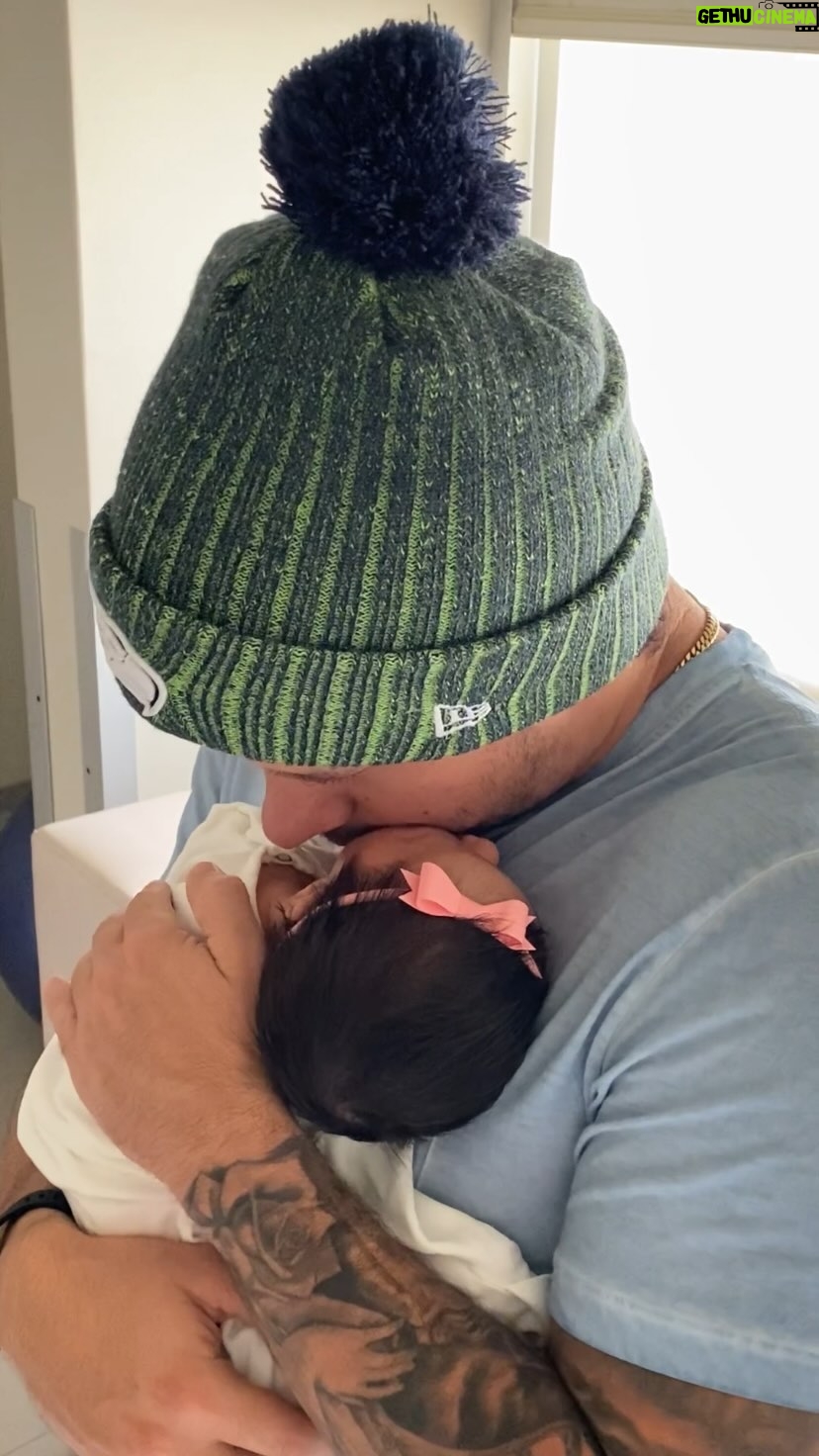 Korina Rivadeneira - 42.7K Likes - Feliz día a nuestro papá favorito y a todos los padres que dejan todo por pasar tiempo de calidad con sus hijos. Que viva el amor y que vivan los padres ♥️