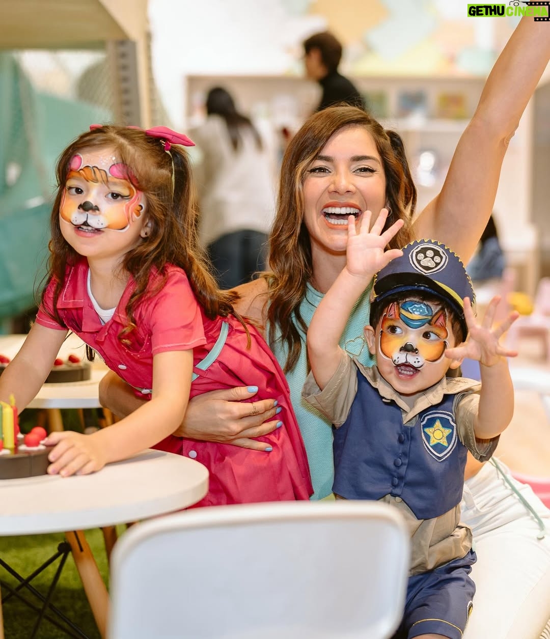 Korina Rivadeneira - 45.6K Likes - Verlos feliz es lo mejor ¡misión cumplida! 
Marito’S B season 2 🥳
.
.
.
Fotografía @_zoefotografia
