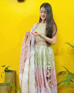 Actress Krati Saini HD Photos and Wallpapers October 2022