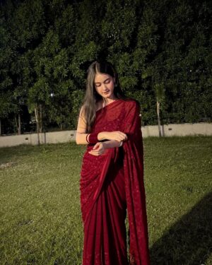 Krati Saini Instagram - Diwali done right!❤️🪔✨🪬