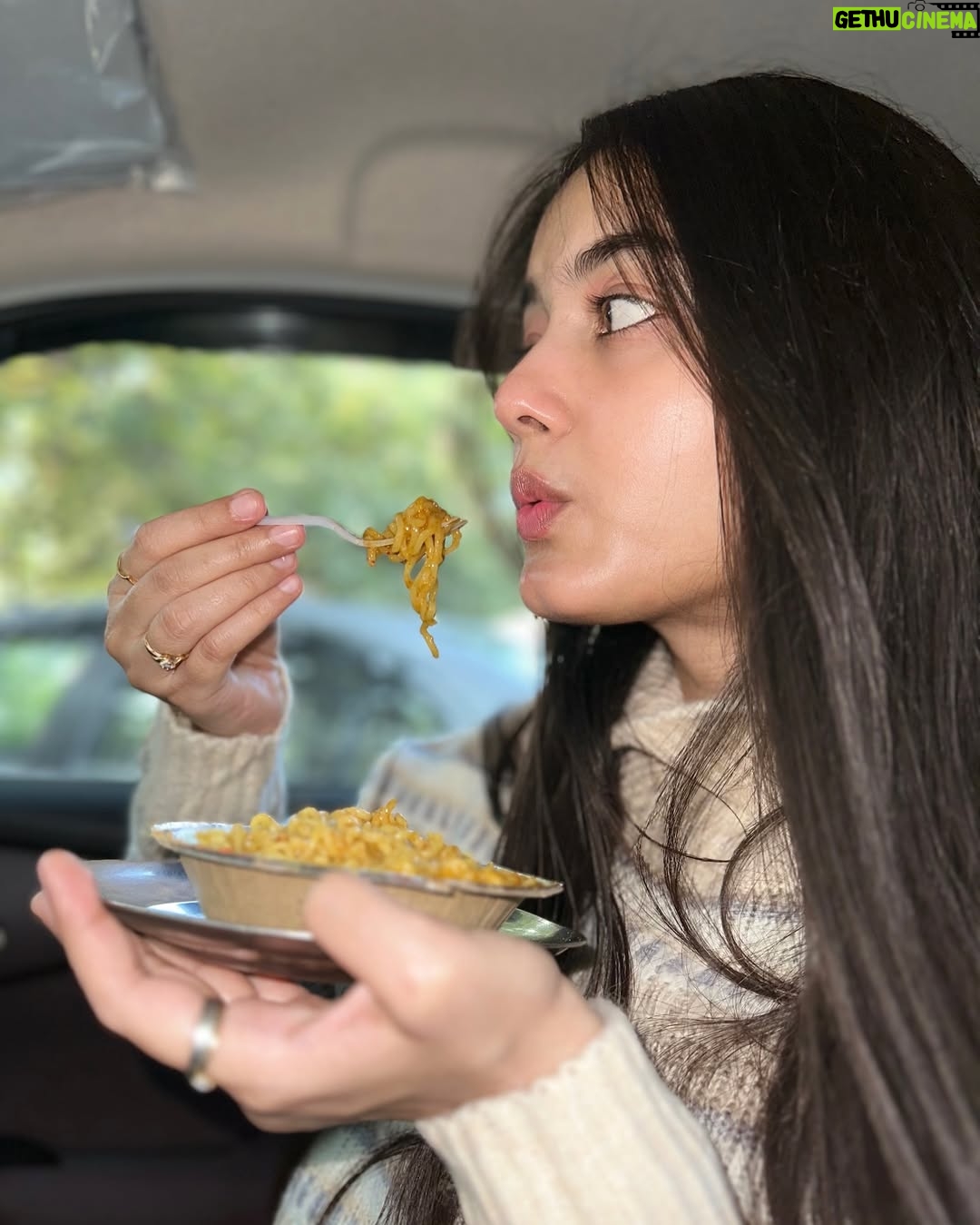 Krati Saini - 432K Likes - Pit Stop ⛽🍜