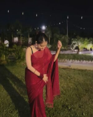 Krati Saini Instagram - Diwali done right!❤️🪔✨🪬